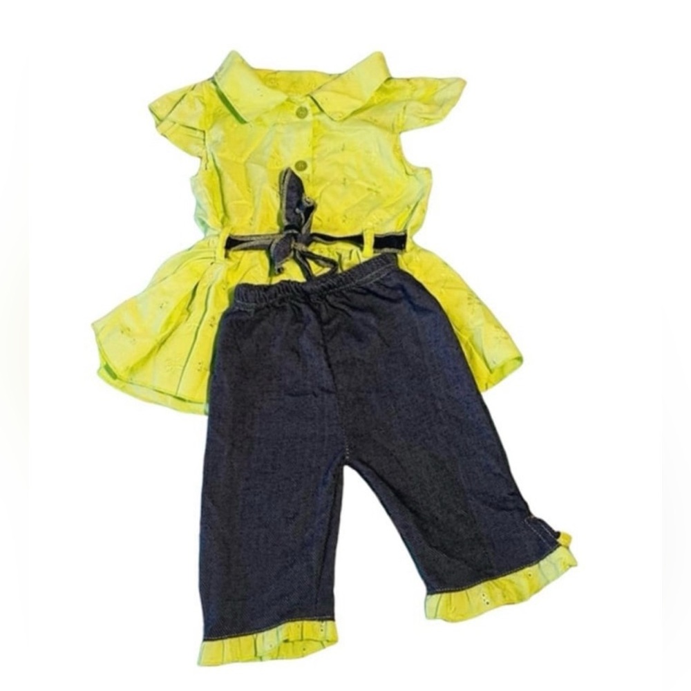 Girls Two-Piece Ruffle Top & Capri Set 24 Months
